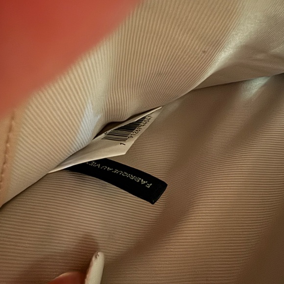 Authentic Marc Jacob’s compact wallet - Picture 3 of 13